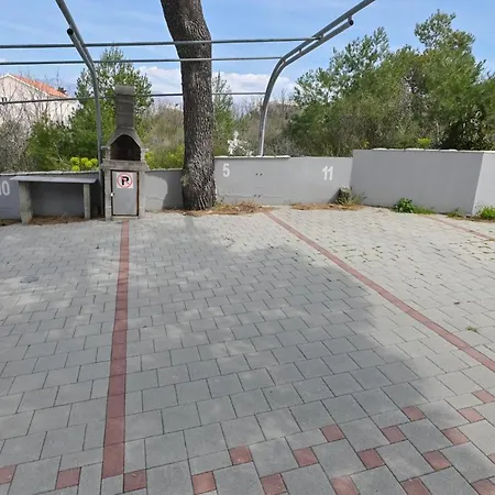 Lalee Apartment Novalja Exterior photo