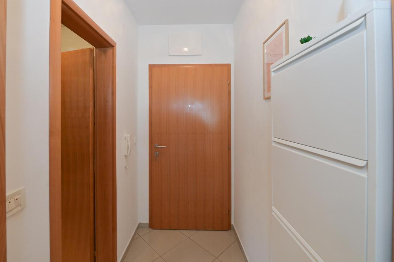Lalee Apartment Novalja